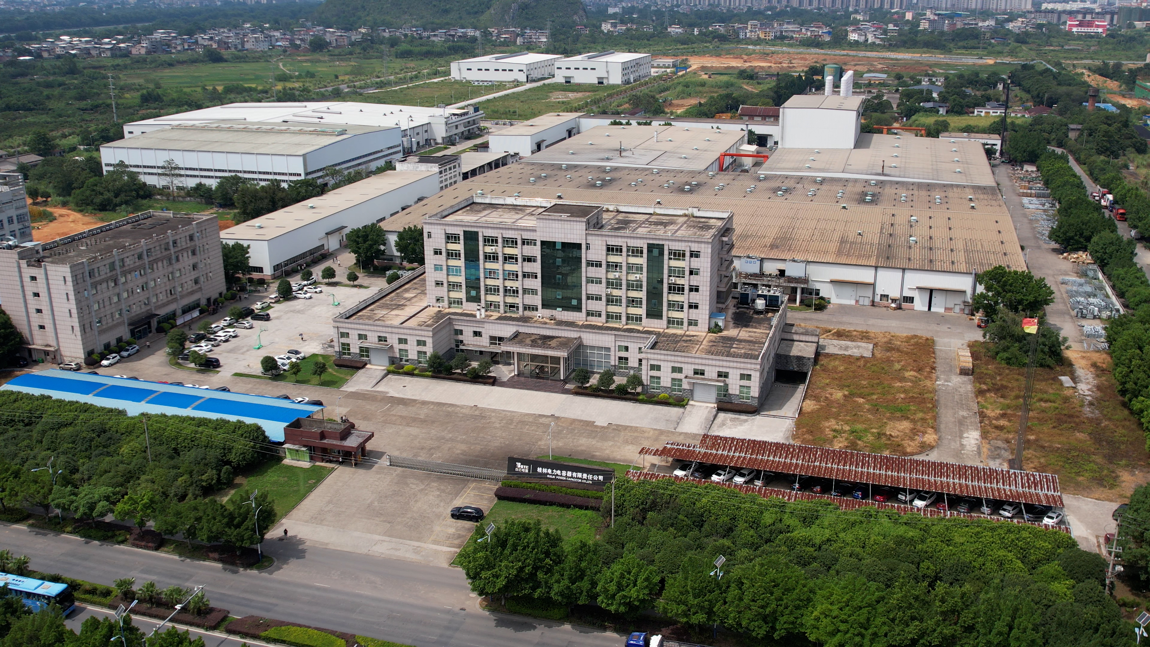 廠區(qū)航拍2.jpg